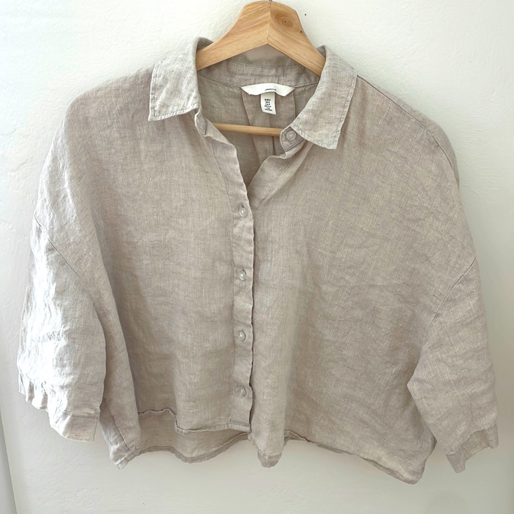 H&M linen button up crop top.